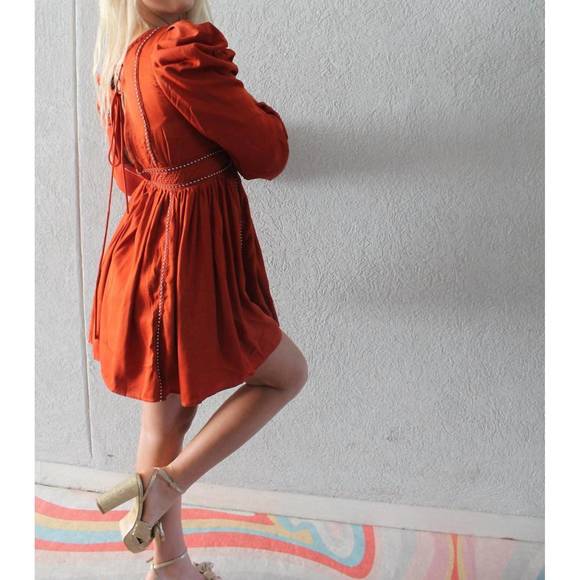 NEW NEON BLUSH v neck trim detail puff sleeve mini dress in rust - Picture 3 of 3